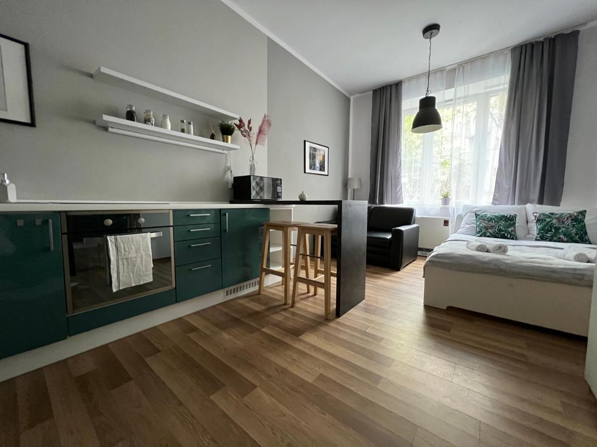 Przy Alejach Apartamento Cracóvia Exterior foto